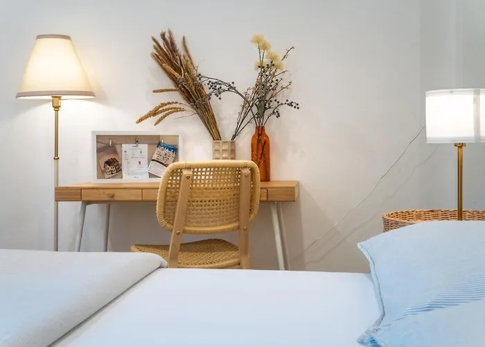 La Bella With Free Private Parking