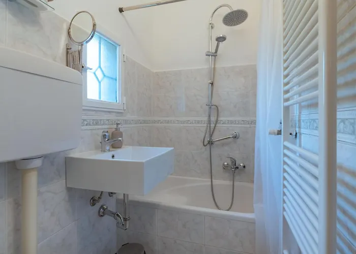 La Bella With Free Private Parking Bergamo